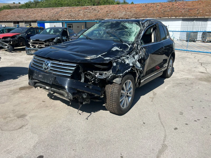 VW Touareg 3.0 TDI Exclusive, снимка 2 - Автомобили и джипове - 50899014