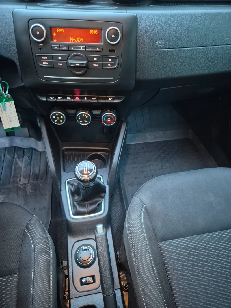 Dacia Duster 1.5DCI-115кс/4х4/20г /2бр., снимка 13 - Автомобили и джипове - 51122229
