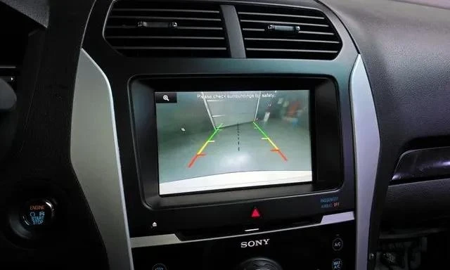 Ford Explorer 3.5 4WD, снимка 14 - Автомобили и джипове - 52883740