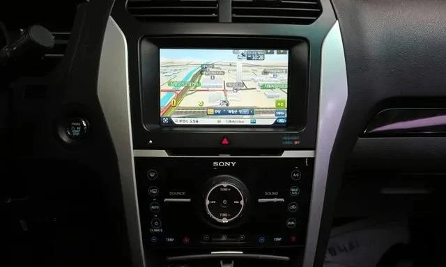 Ford Explorer 3.5 4WD, снимка 13 - Автомобили и джипове - 52883740