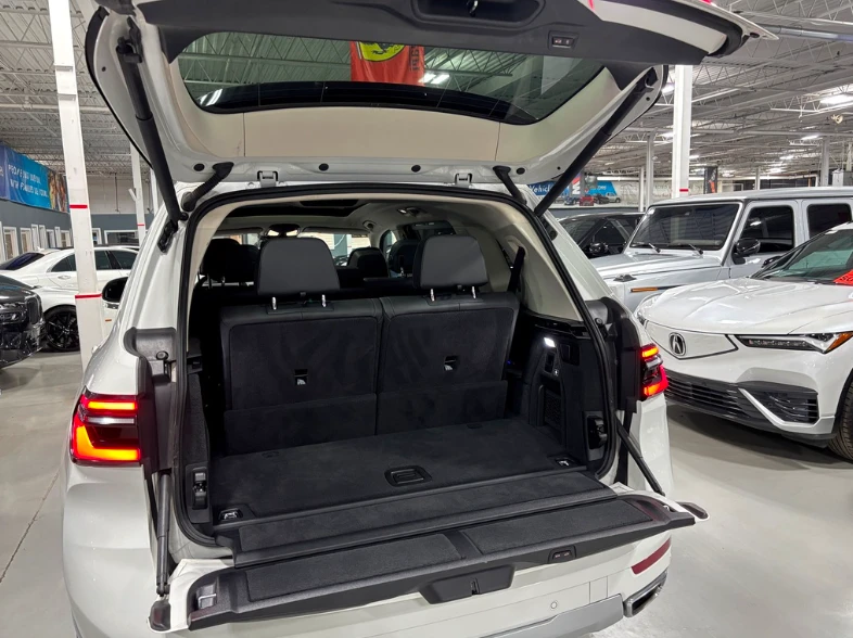 BMW X7 SKY LOUNGE* DISTRONIC* 7 SEATS* HEAD UP - изображение 5