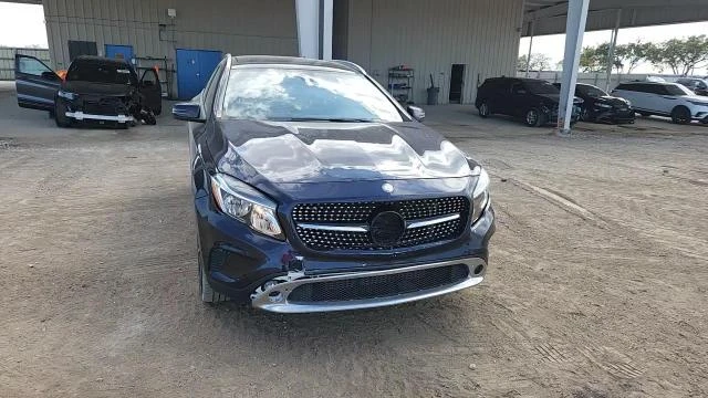 Mercedes-Benz GLA 250 2.0l 4Matic, снимка 13 - Автомобили и джипове - 54880133