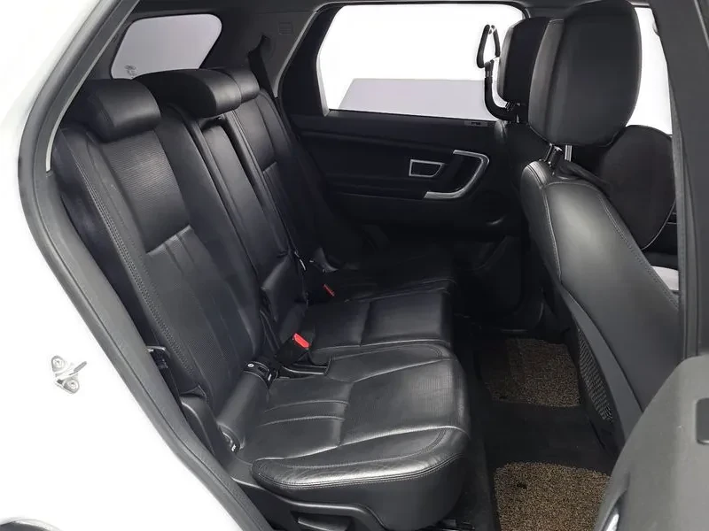 Land Rover Discovery Sport Sports 2.0 Td4 Se, снимка 11 - Автомобили и джипове - 55216008