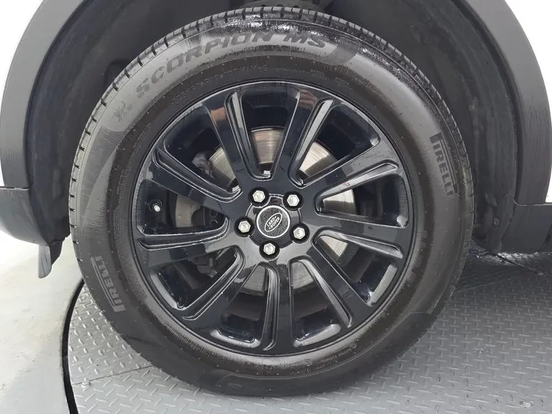 Land Rover Discovery Sport Sports 2.0 Td4 Se, снимка 5 - Автомобили и джипове - 55216008