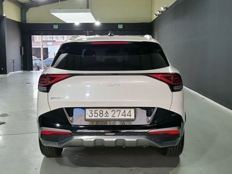 Kia Sportage Diesel 2.0 2WD| 184к.с.| ВКЛ.ТЕХНОТЕСТ, снимка 4 - Автомобили и джипове - 55636725