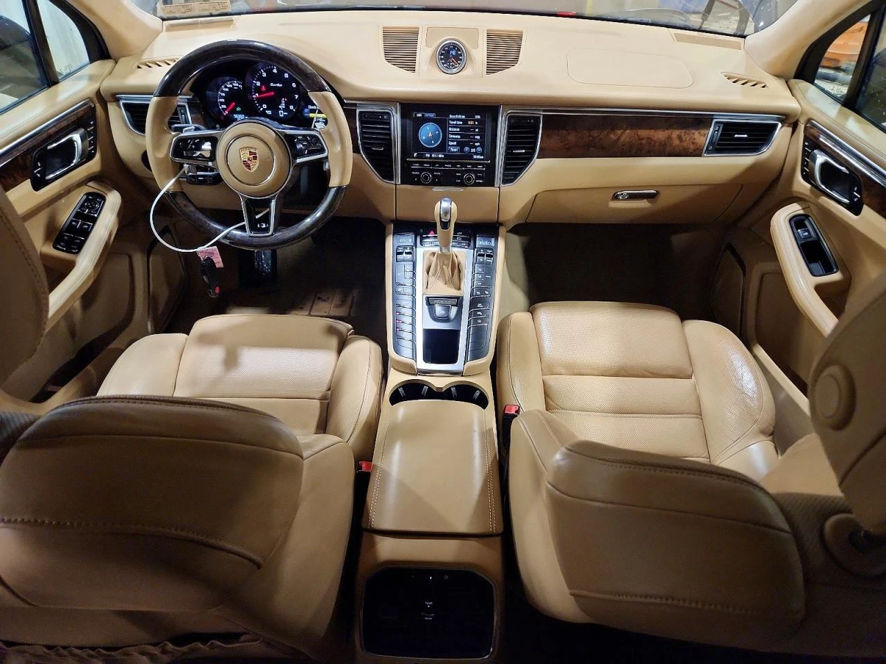 Porsche Macan TURBO| ПАНО| DISTRONIC| BOSE| LANE ASSIST| , снимка 8 - Автомобили и джипове - 53991256