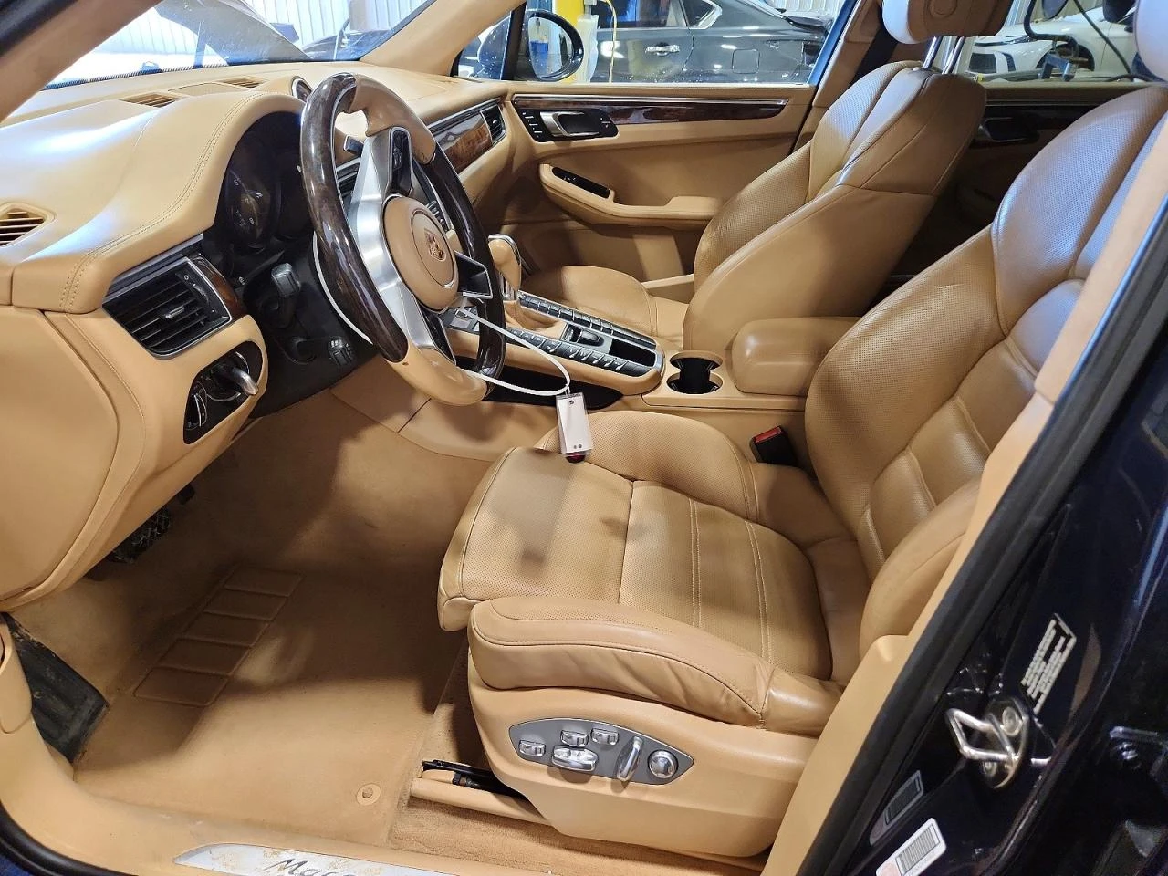 Porsche Macan TURBO| ПАНО| DISTRONIC| BOSE| LANE ASSIST| , снимка 7 - Автомобили и джипове - 53991256