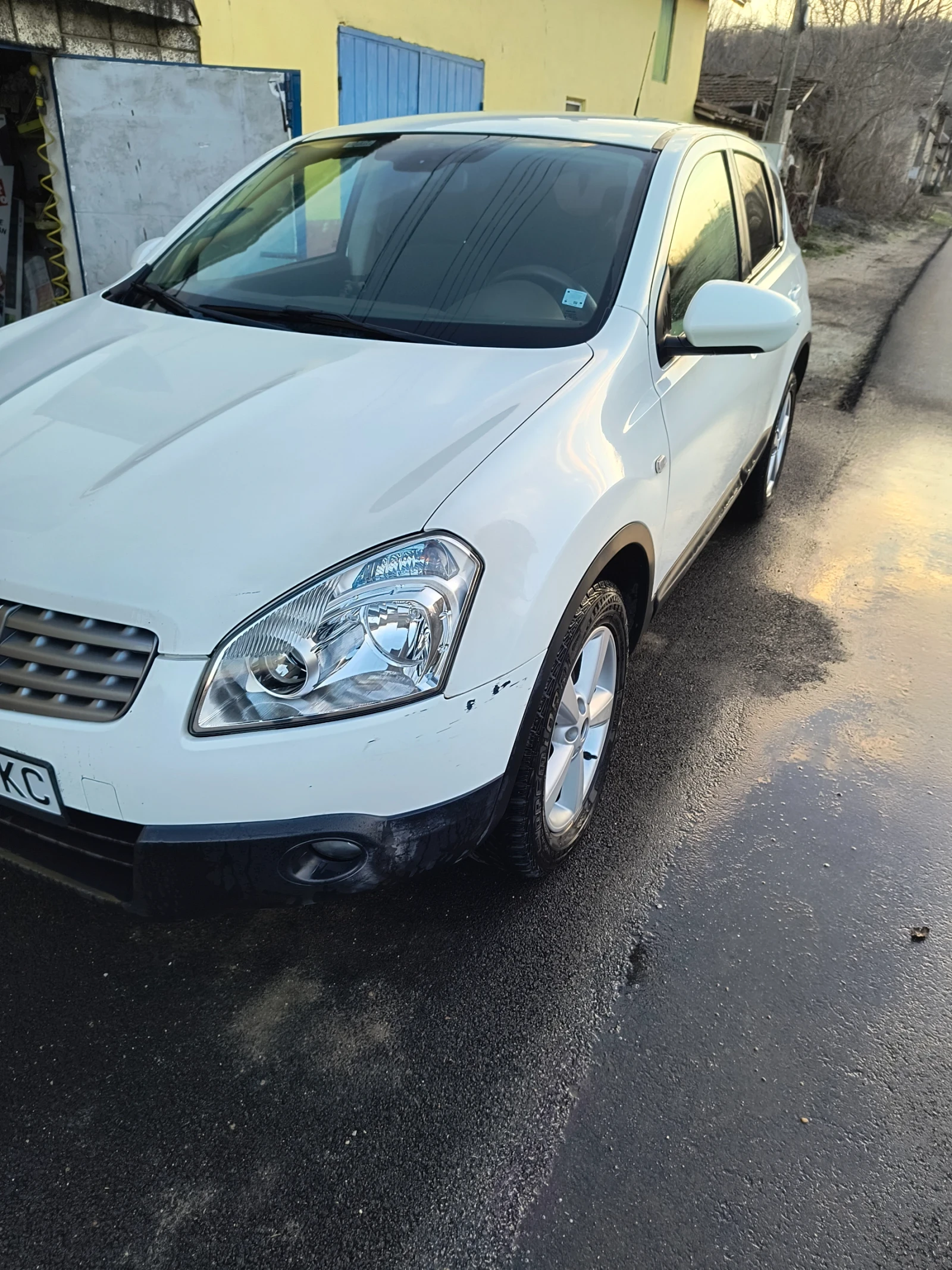 Nissan Qashqai, снимка 5 - Автомобили и джипове - 54002716