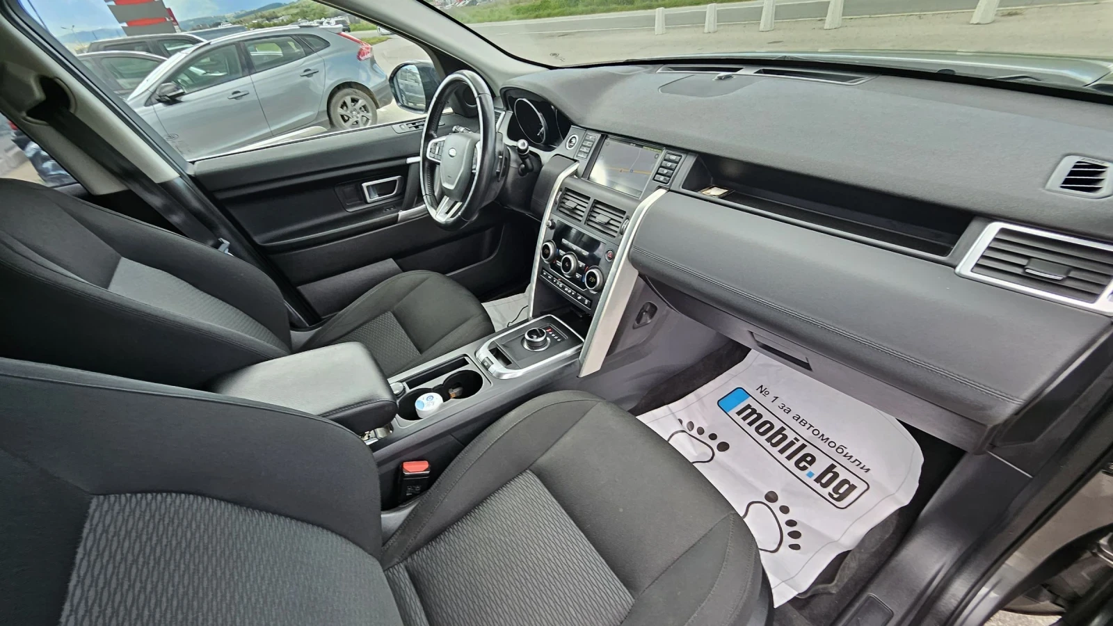 Land Rover Discovery Sport, снимка 11 - Автомобили и джипове - 54061259