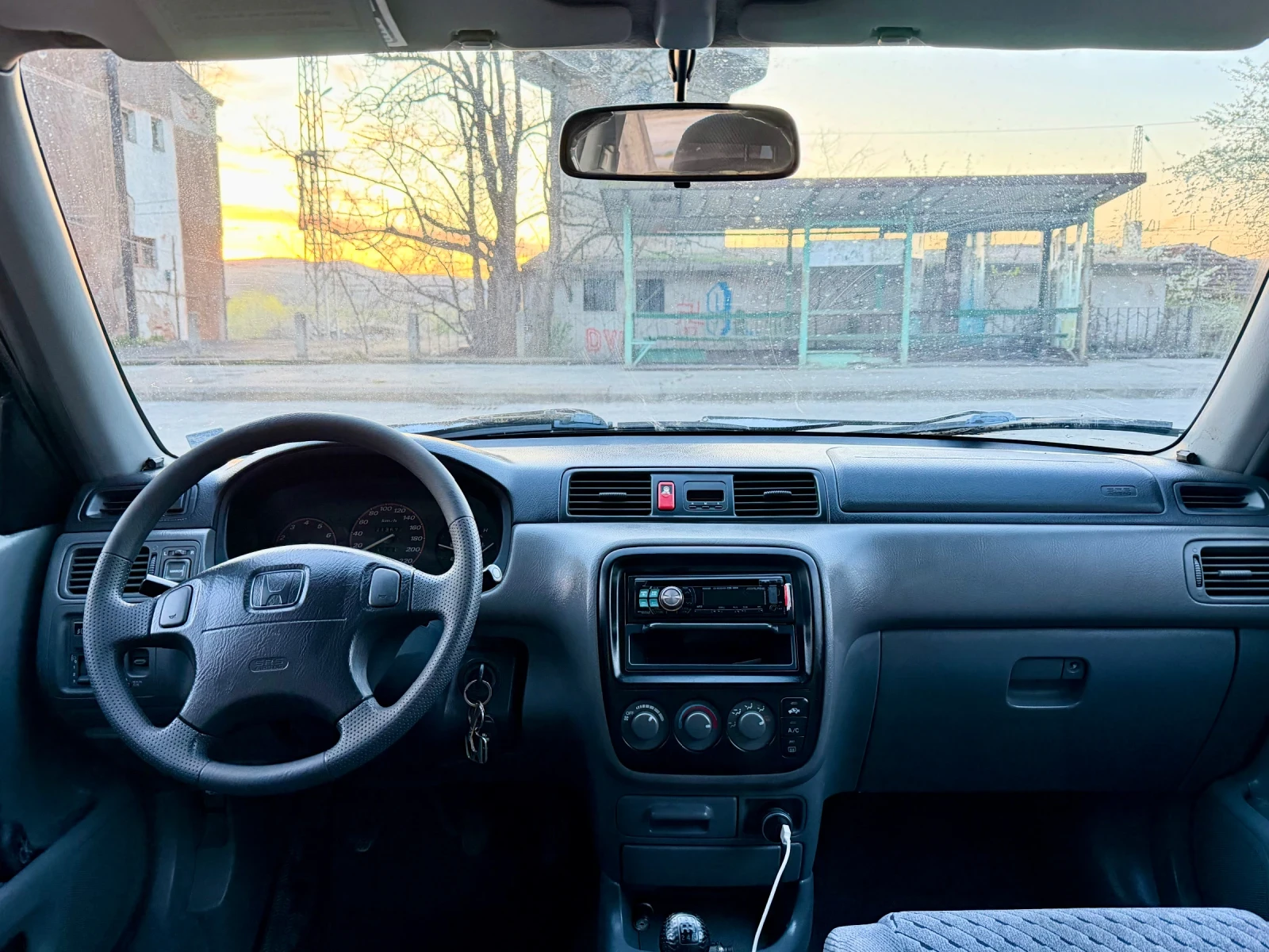 Honda Cr-v 2.0 Бензин, снимка 9 - Автомобили и джипове - 54143279