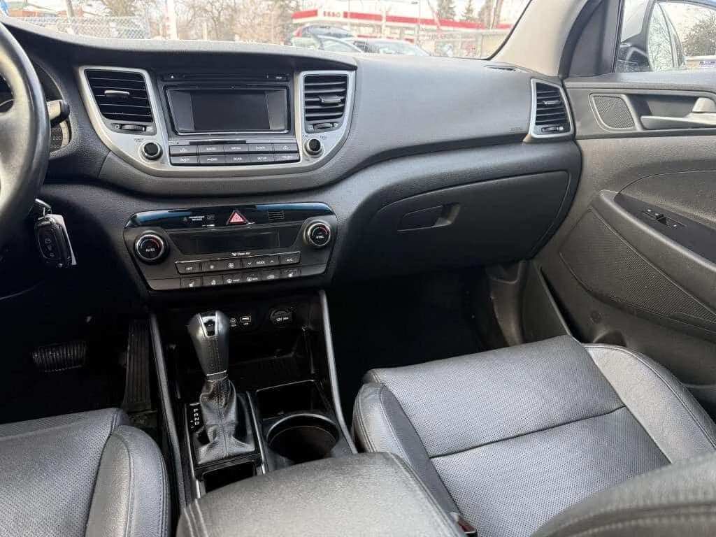 Hyundai Tucson * CARFAX * ЦЕНА ДО БГ, снимка 14 - Автомобили и джипове - 54765965