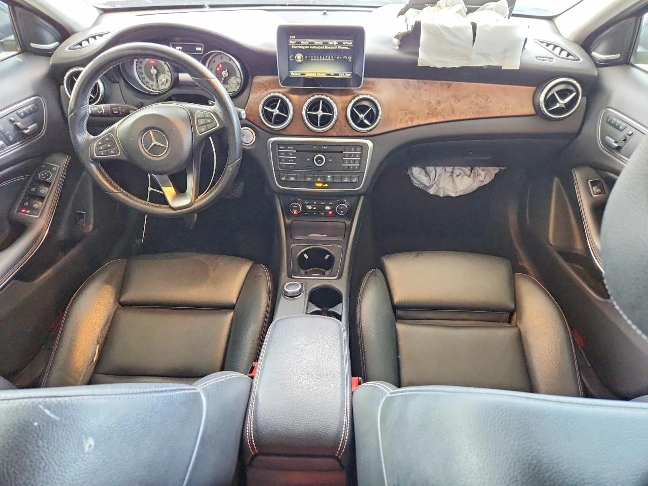 Mercedes-Benz GLA 250 2.0l 4Matic, снимка 8 - Автомобили и джипове - 54880133