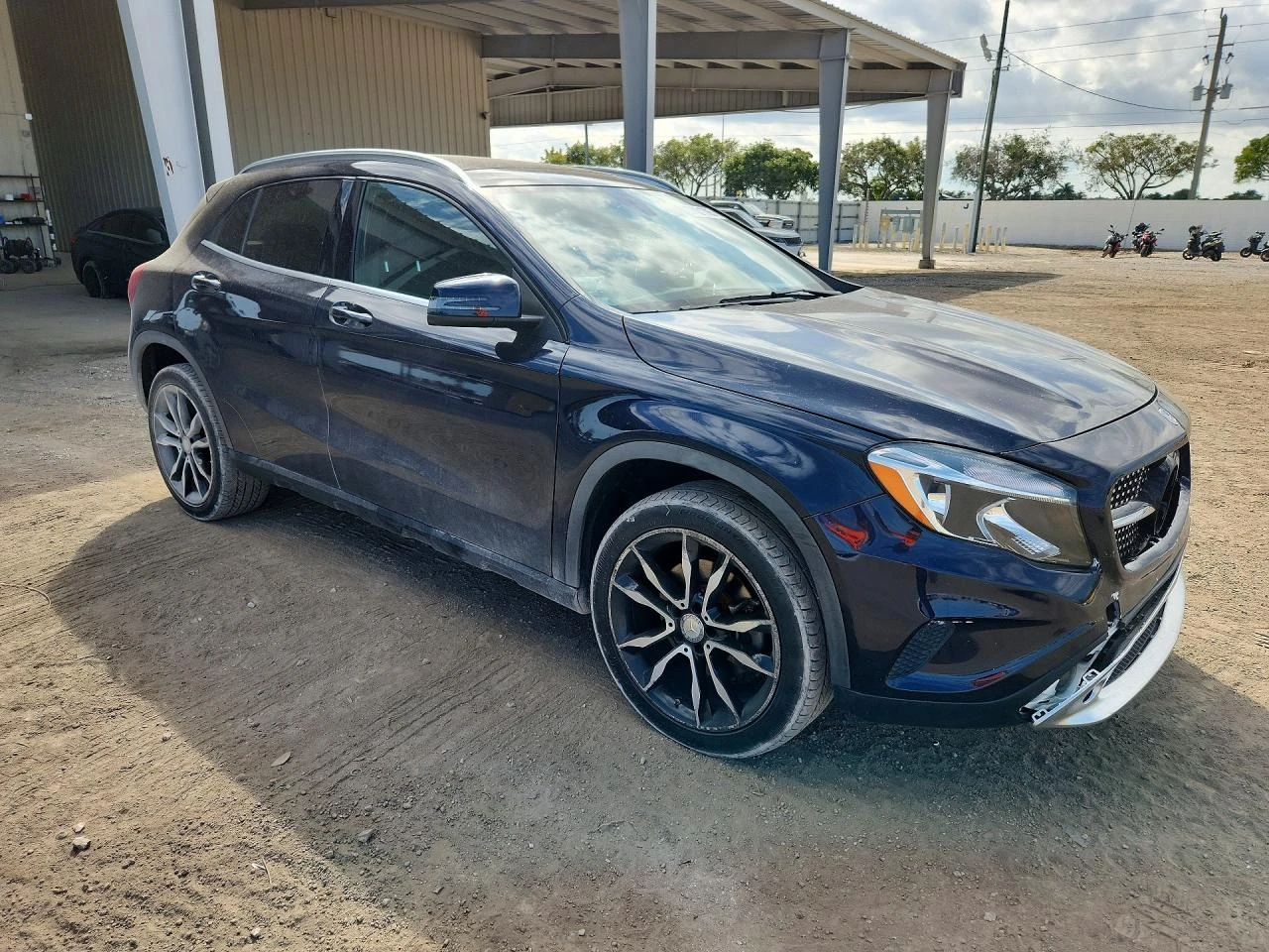 Mercedes-Benz GLA 250 2.0l 4Matic, снимка 4 - Автомобили и джипове - 54880133