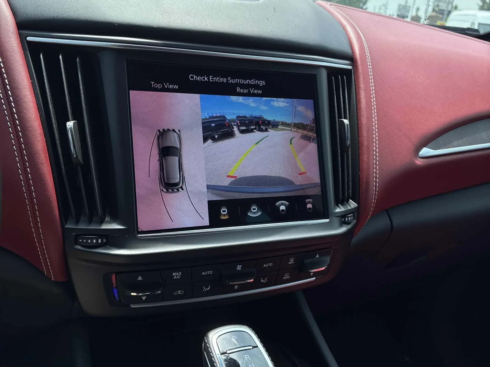 Maserati Levante GranLusso, снимка 9 - Автомобили и джипове - 55198043