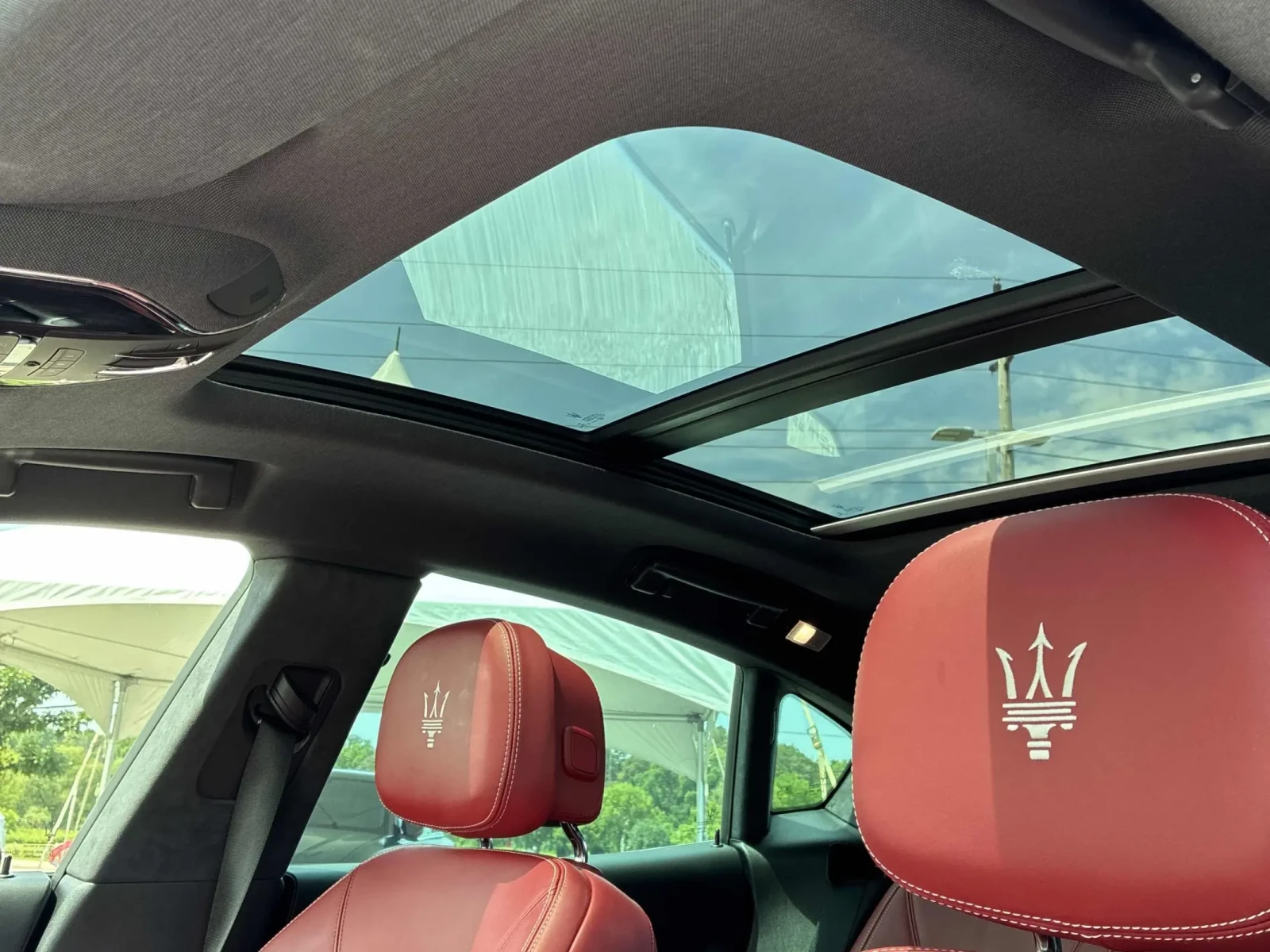 Maserati Levante GranLusso, снимка 11 - Автомобили и джипове - 55198043