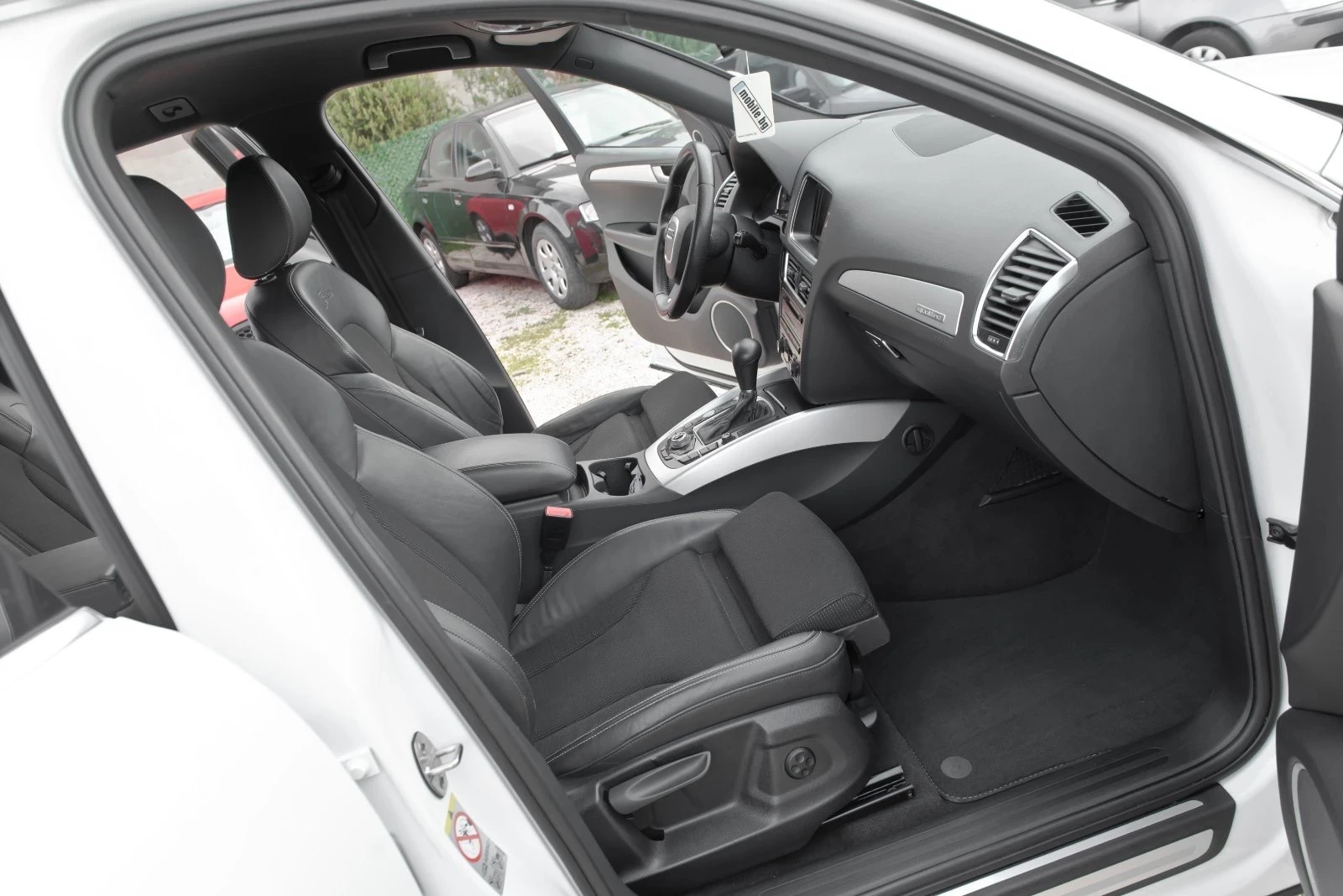 Audi Q5 3.0TDI * 3xS-line* Distonic* BangOlufsen, снимка 11 - Автомобили и джипове - 55282169