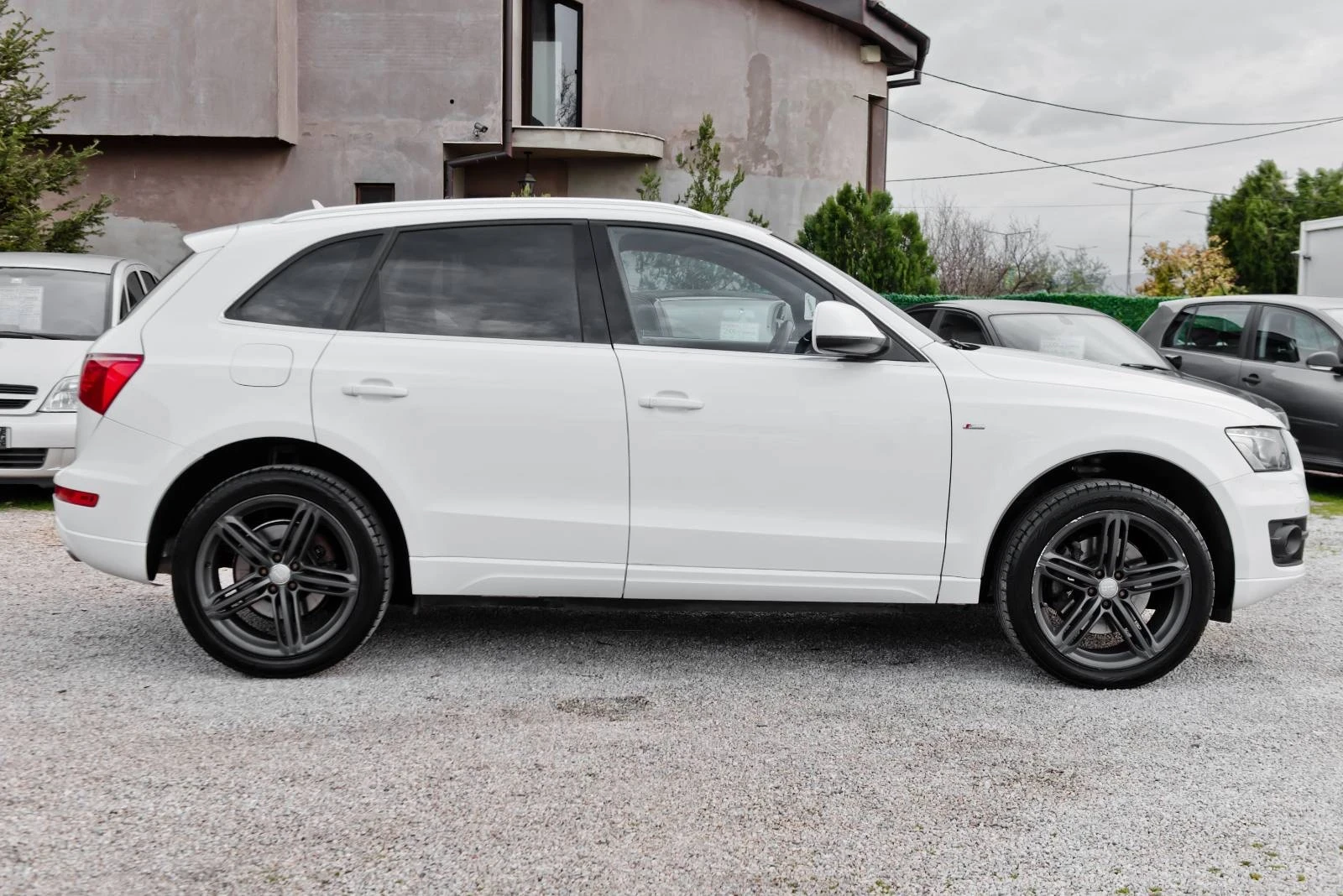 Audi Q5 3.0TDI * 3xS-line* Distonic* BangOlufsen, снимка 6 - Автомобили и джипове - 55282169