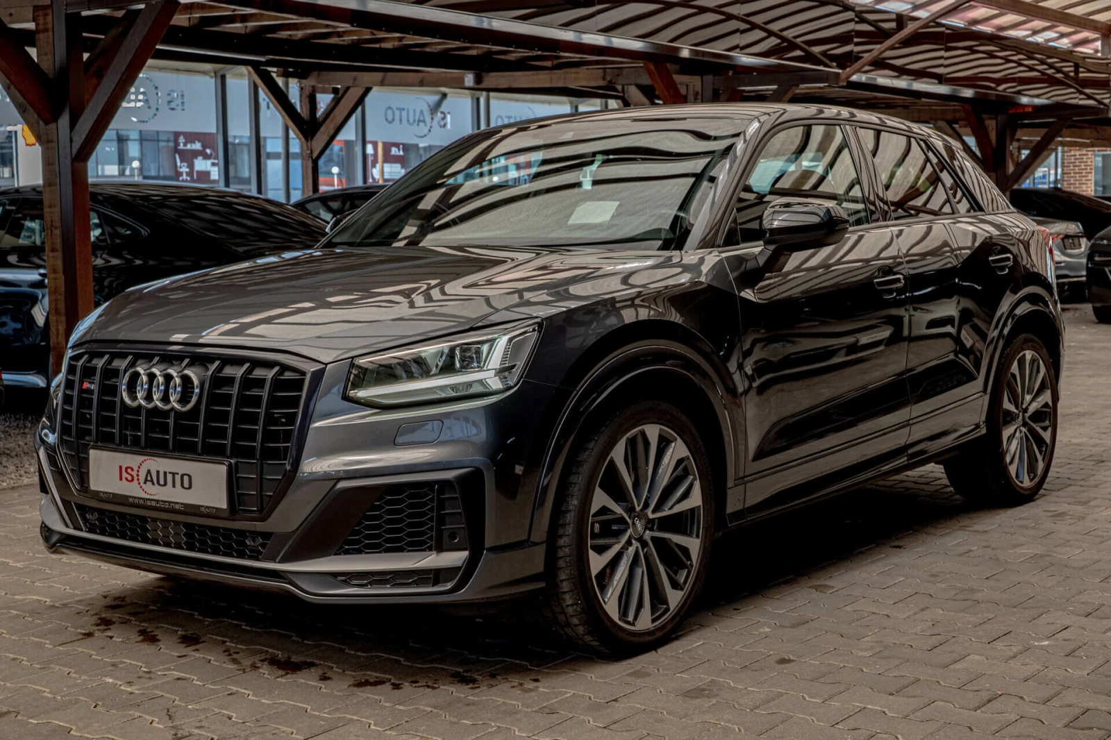 Audi Q2 SQ2/2.0TFSI/Bang&Olufsen/HuD/Virtual/Dist./Side As
