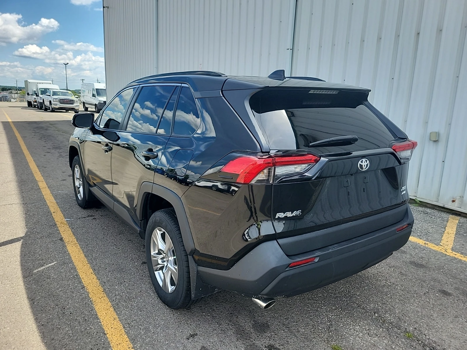 Toyota Rav4 Awd Xle / АВТОКРЕДИТ, снимка 4 - Автомобили и джипове - 56011538
