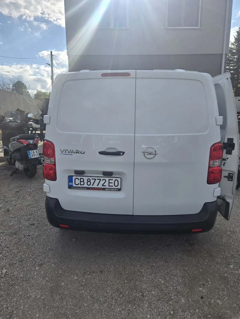 Opel Vivaro, снимка 4 - Бусове и автобуси - 50275008