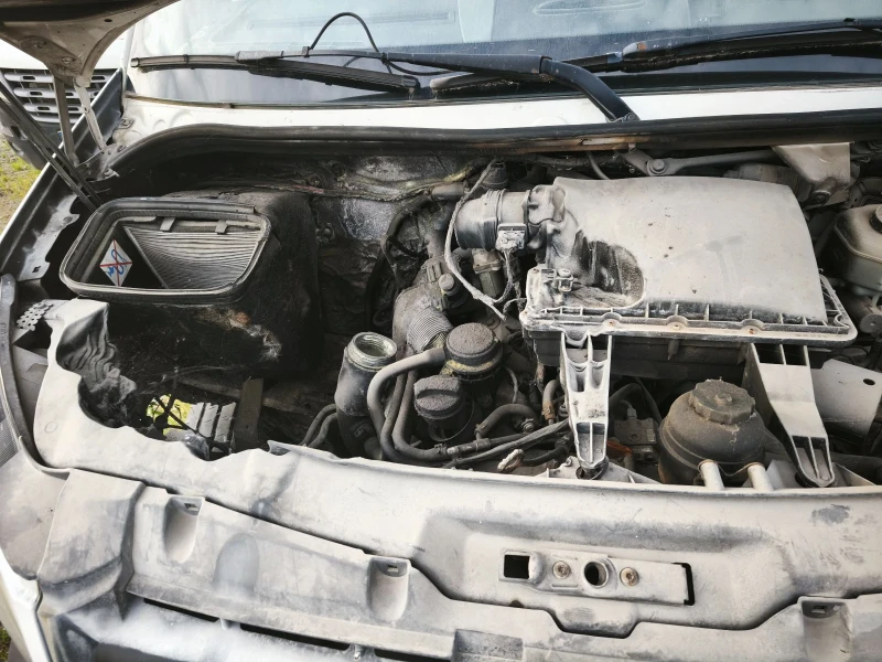 VW Crafter, снимка 5 - Бусове и автобуси - 53498905