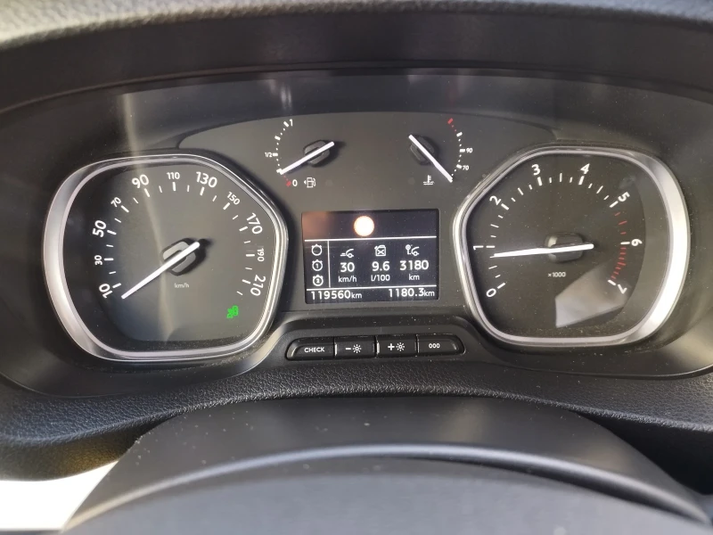 Opel Vivaro  Zafira LIFE, 119000 км., 8 места, Euro 6D, снимка 13 - Бусове и автобуси - 53582326