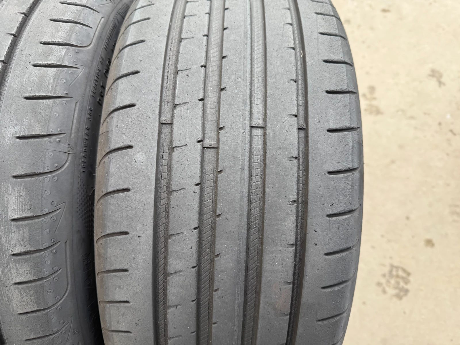 Гуми Летни 225/40R18, снимка 3 - Гуми и джанти - 53932222