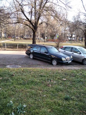 Обява за продажба на Mercedes-Benz E 200 ~2 500 лв. - изображение 8