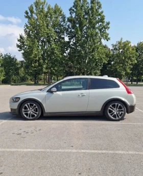 ������ Volvo C30