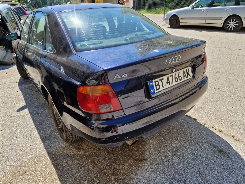 Audi A4 1.8 i, снимка 5 - Автомобили и джипове - 46009724