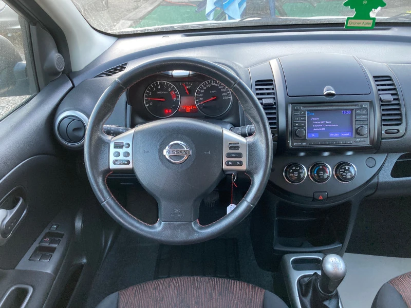 Nissan Note 1.4i, снимка 14 - Автомобили и джипове - 46408572