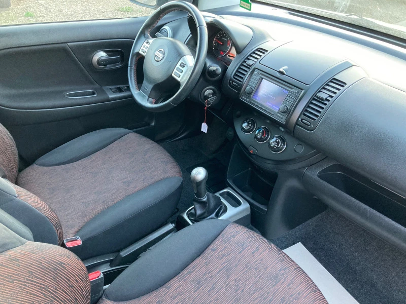 Nissan Note 1.4i, снимка 11 - Автомобили и джипове - 46408572