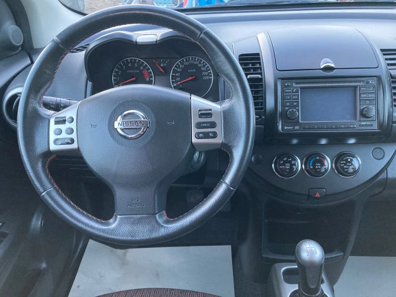 Nissan Note 1.4i, снимка 9 - Автомобили и джипове - 46408572