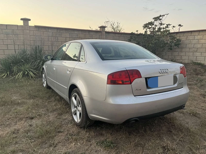 Audi A4 2.0 TDI , снимка 4 - Автомобили и джипове - 47334105