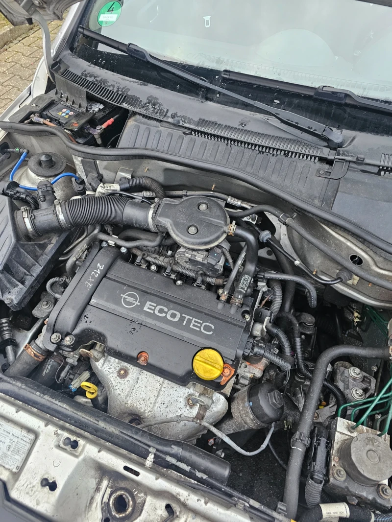 Opel Corsa 1.2, снимка 2 - Автомобили и джипове - 52121692