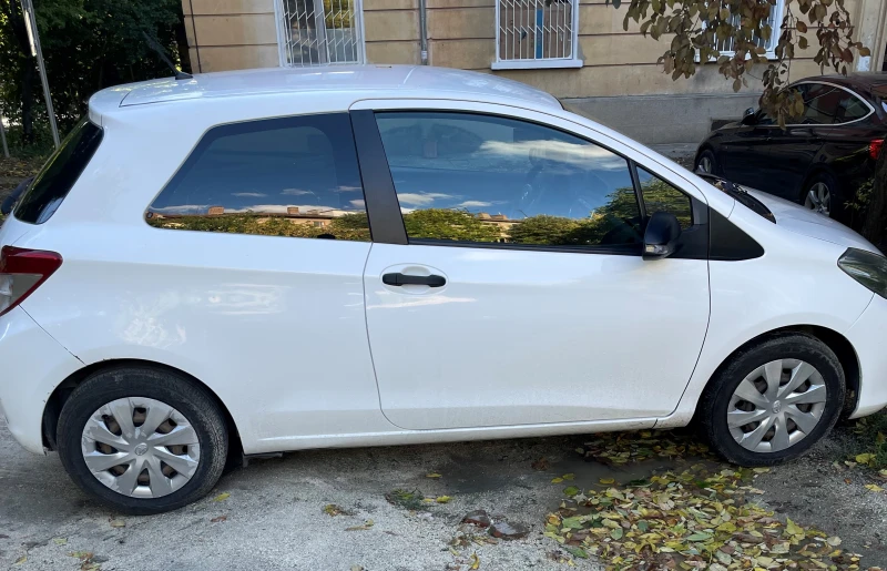 Toyota Yaris, снимка 4 - Автомобили и джипове - 49440725