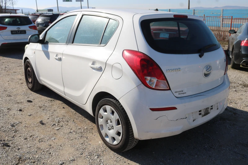 Hyundai I20 1.2i, снимка 4 - Автомобили и джипове - 49090379