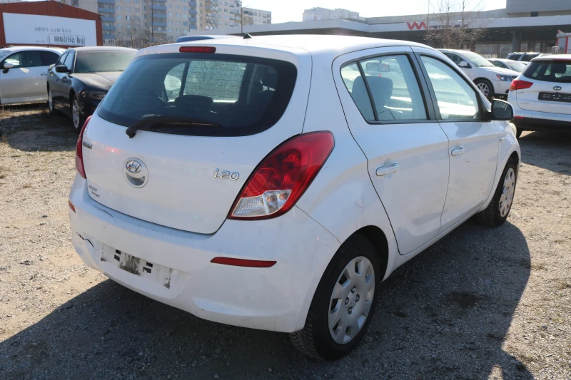 Hyundai I20 1.2i, снимка 3 - Автомобили и джипове - 49090379