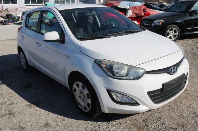 Hyundai I20 1.2i, снимка 2 - Автомобили и джипове - 49090379