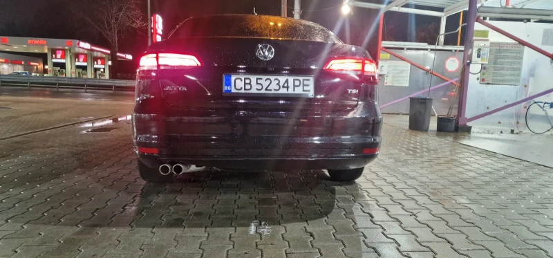 VW Jetta, снимка 13 - Автомобили и джипове - 49549063