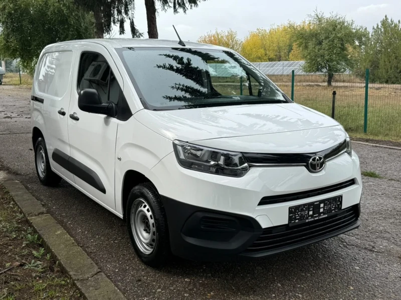 Toyota Proace City 1, 5 BLUE HDI, снимка 3 - Автомобили и джипове - 51972268