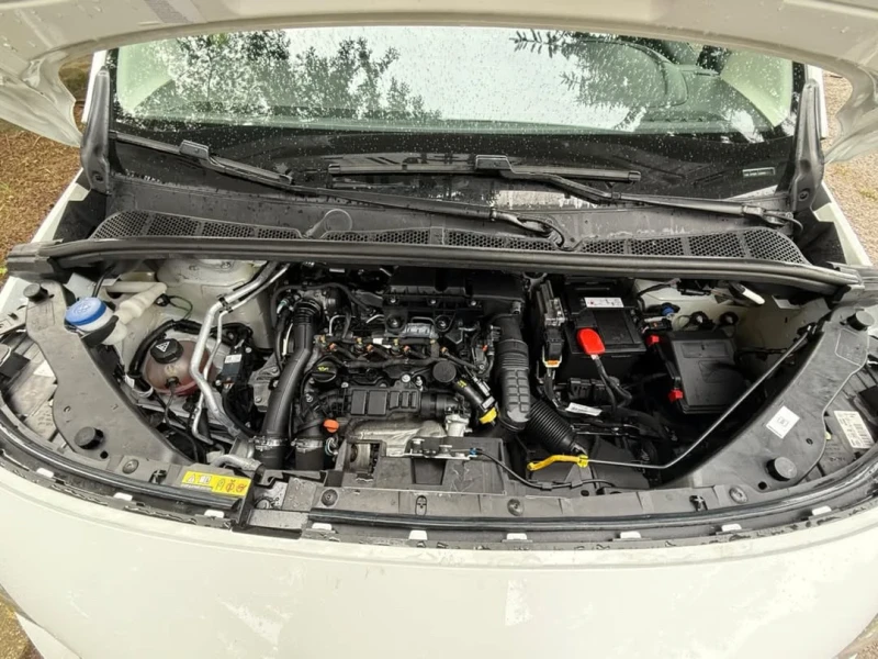 Toyota Proace City 1, 5 BLUE HDI, снимка 9 - Автомобили и джипове - 51972268