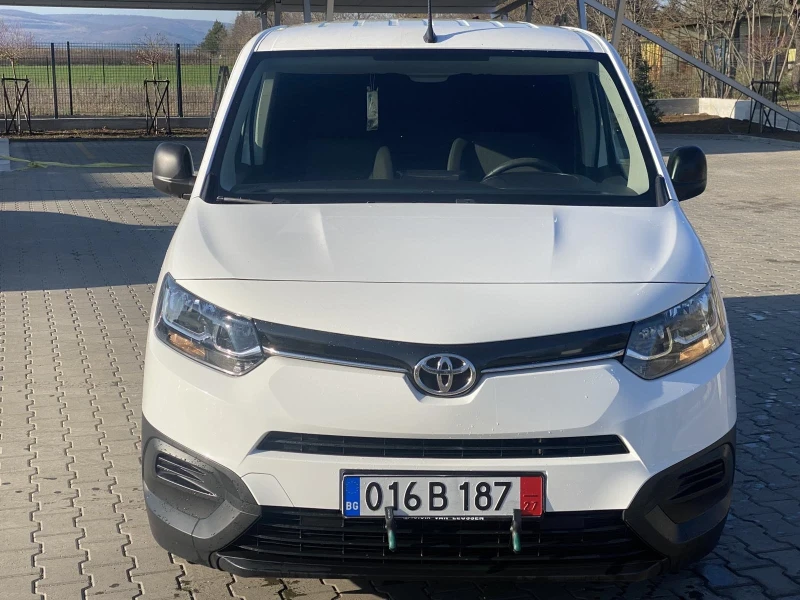 Toyota Proace City 1, 5 BLUE HDI, снимка 4 - Автомобили и джипове - 51972268
