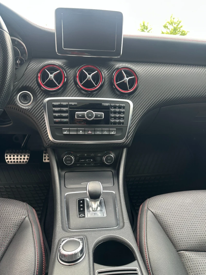 Mercedes-Benz A45 AMG TURBO 4Matic ВЪЗМОЖНОСТ ЗА ЛИЗИНГ!, снимка 11 - Автомобили и джипове - 52574337