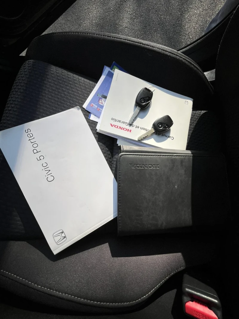 Honda Civic 1, 8vtec Facelift , снимка 8 - Автомобили и джипове - 52698592