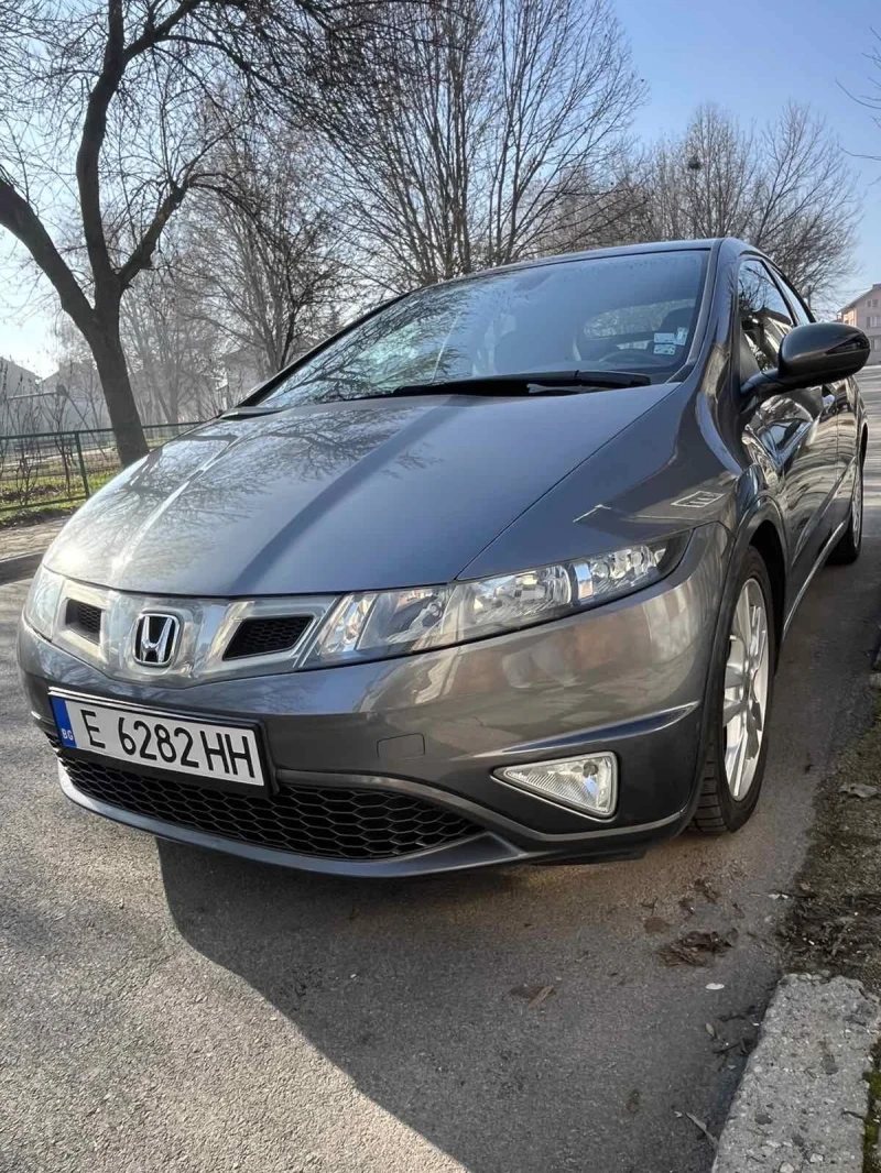 Honda Civic 1, 8vtec Facelift , снимка 3 - Автомобили и джипове - 52698592