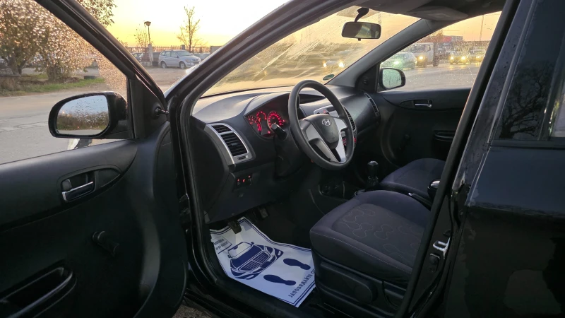 Hyundai I20 БЕЗУПРЕЧНА , снимка 6 - Автомобили и джипове - 53434340