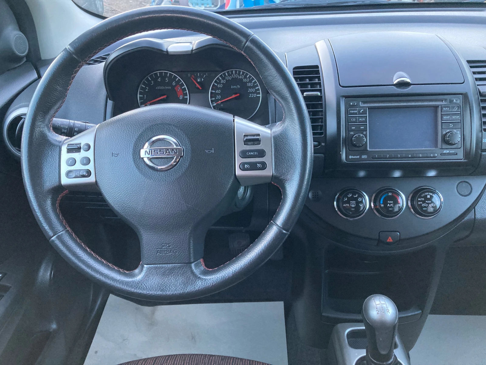 Nissan Note 1.4i - изображение 9