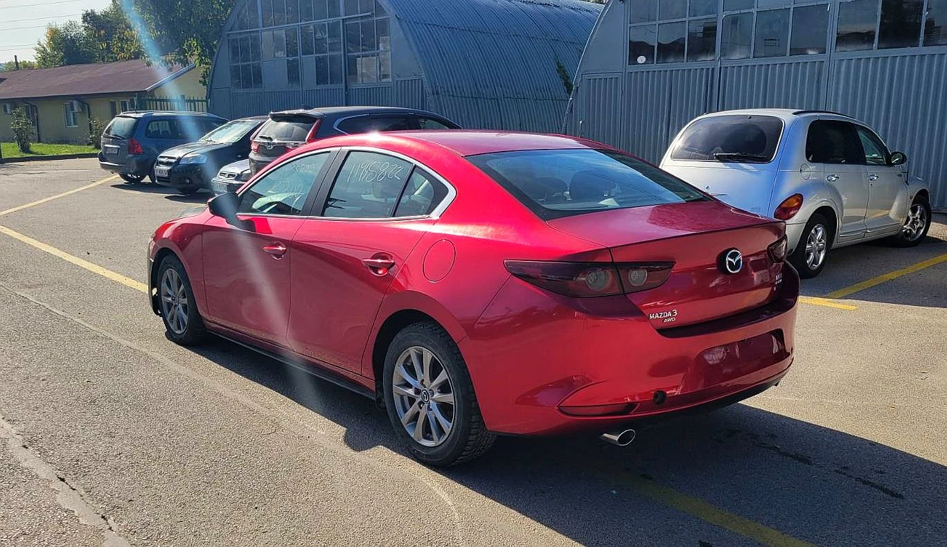 Mazda 3 2.5 SKYACTIV 4X4 АВТОМАТИК - изображение 7