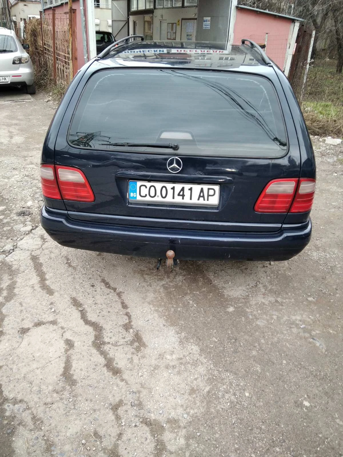 Mercedes-Benz E 200  - изображение 8